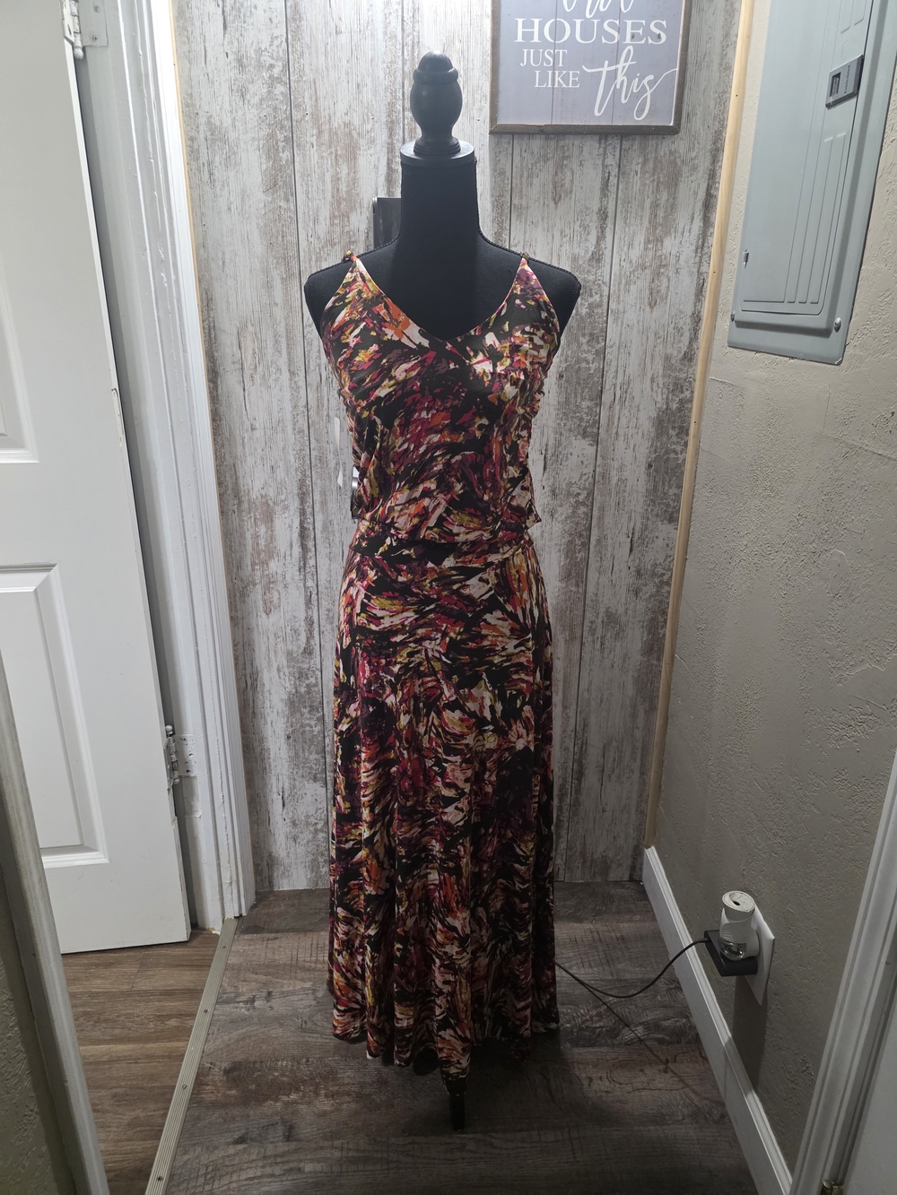 EVEREVE Abstract Brushstroke Print Maxi Dress Spaghetti Strap
